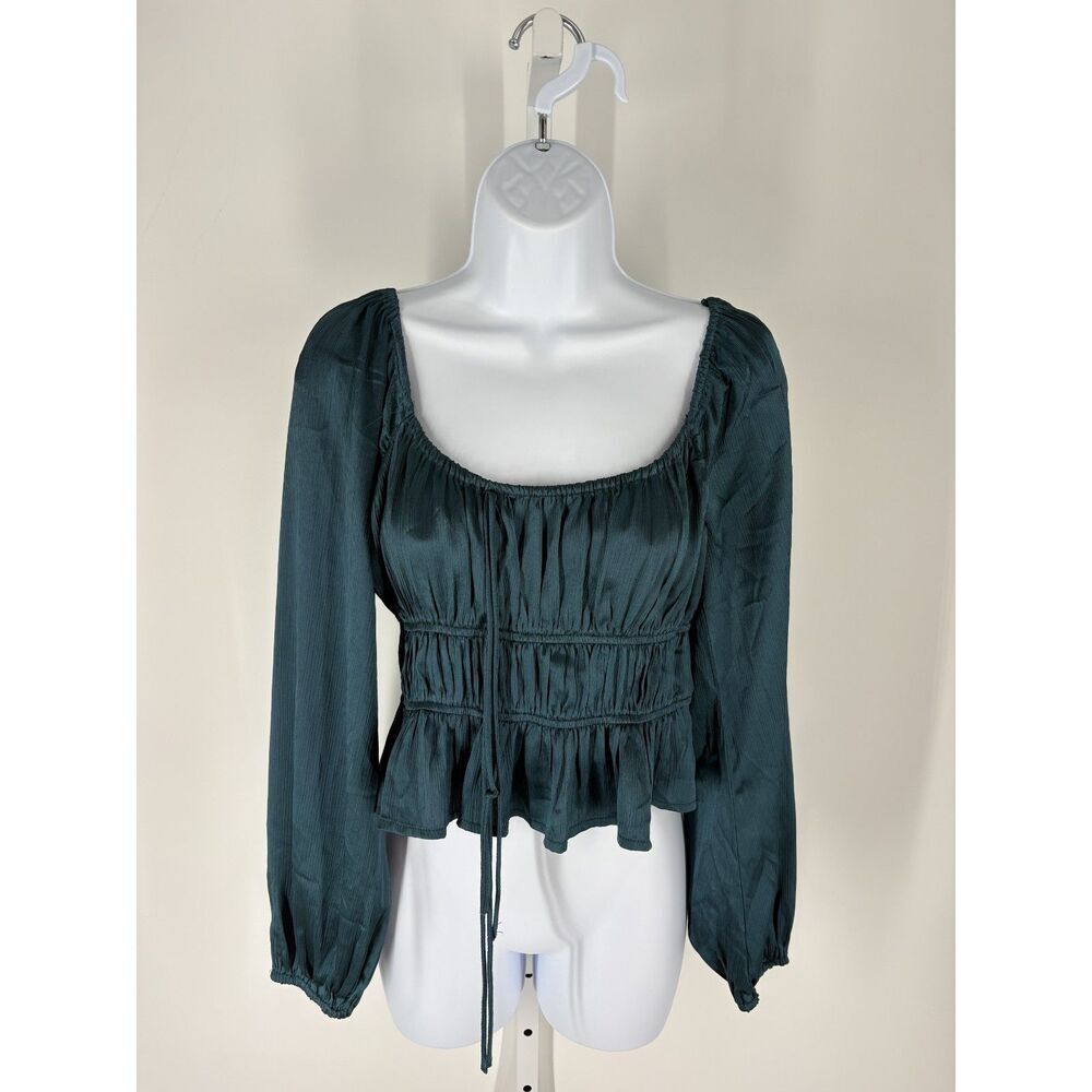 All In Favor Long Sleeve Plissé Peplum Top